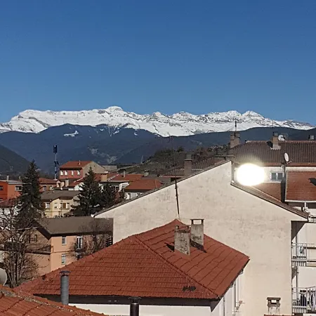 Enjoy Pirineos * ويسكا