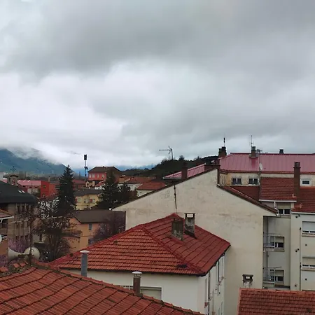 Enjoy Pirineos Apartment *