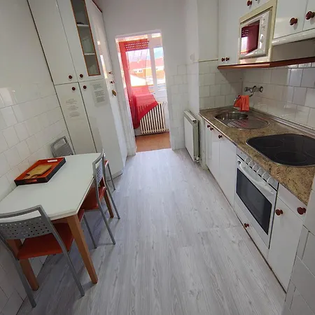 Enjoy Pirineos Apartamento Huesca